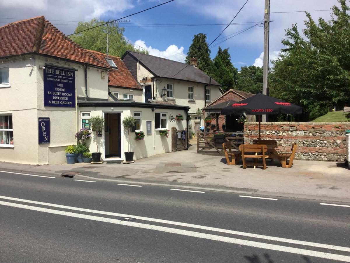 The Bell Inn Salisbury Exterior foto